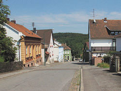Abbildung Ortsmitte Sinnerthal, Stadtteil der Kreisstadt Neunkirchen Saar, Deutschland  / © ruff