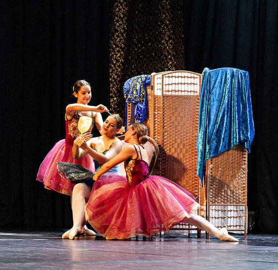 Mädchen in Ballettkleidung