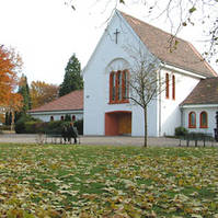 Abbildung der Einsegnungshalle Wiebelskirchen, Stadtteil der Kreisstadt Neunkirchen Saar / © Neufang-Hartmuth